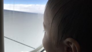 赤ちゃんは飛行機に一緒に乗れる いつから乗れるのか 日々の問いかけ